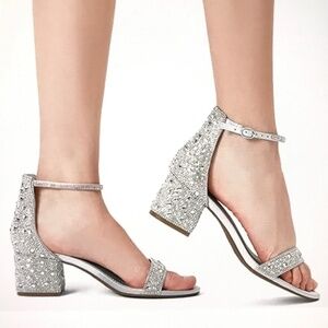 DREAM PAIRS Low Heel Pump Sandal Silver Rhinestone Women’s Size 9.5 NEW
